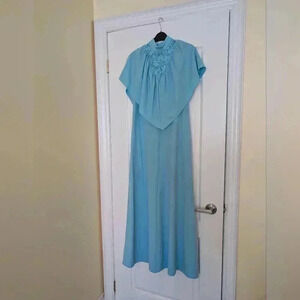 Stunning vintage blue 1970s evening  cape dress size medium